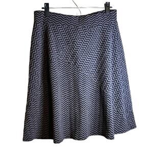 Studio 253 A -line skirt gray and black knit zig zag pattern pull on Sz Med